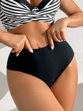 Cargar imagen en el visor de la galería, Set de 2 piezas de traje de baño tipo tankini con raya blanca y negra, acolchado y push-up