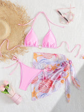 Cargar imagen en el visor de la galería, Conjunto de tres piezas de bikini con falda y estampado de concha rosada