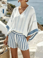 Cargar imagen en el visor de la galería, Conjunto de 2 piezas de verano con estampado de lino a rayas azul y blanco para mujer, top de manga de murciélago holgado y shorts, conjunto casual estilizante