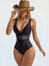 Cargar imagen en el visor de la galería, Traje de baño de una pieza elegante con control de abdomen y malla de contraste negro para vacaciones de verano 2026