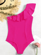 Cargar imagen en el visor de la galería, Ba&ntilde;ador una pieza de un hombro ribete con fruncido    Caribe Beachwear